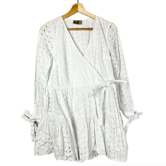 ASOS White Tiered Eyelet Lace Long Sleeve Wrap Trapeze Mini Dress 2 - Picture 1 of 5